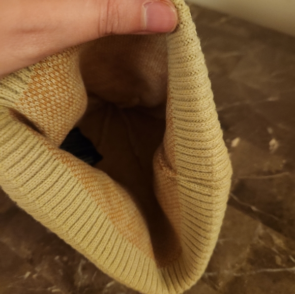 Hurley cheetah print winter hat with pom on top nwt - Picture 7 of 7